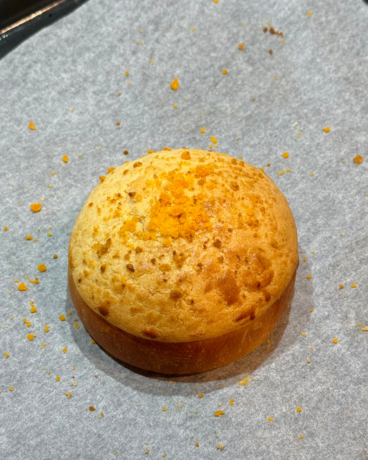 Lava Salted Egg Yolk Bolo Bun (NEW MENU) 流沙奶黃菠蘿包